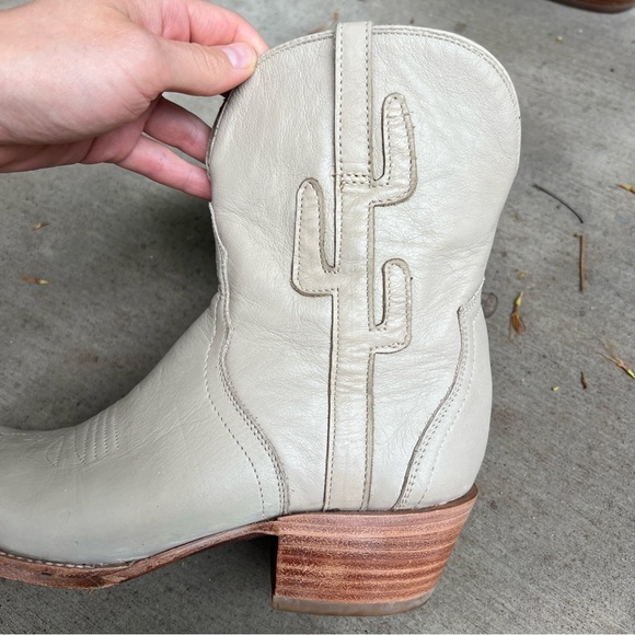 Lucchese ‘April’ Cowgirl Booties - Picture 3 of 11